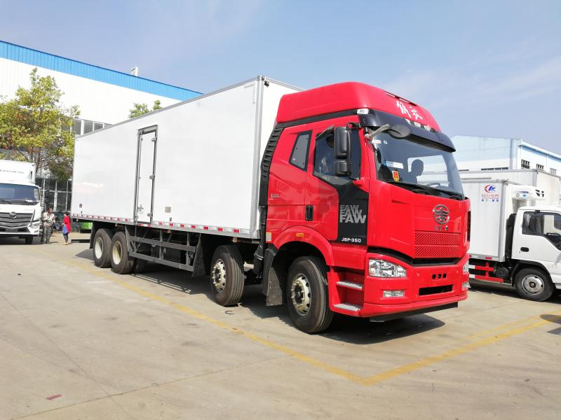 (9.48米）解放J6M前四后八冷藏车